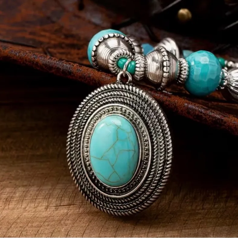 Western Style Faux Turquoise Beaded Necklace Blue - Image 3