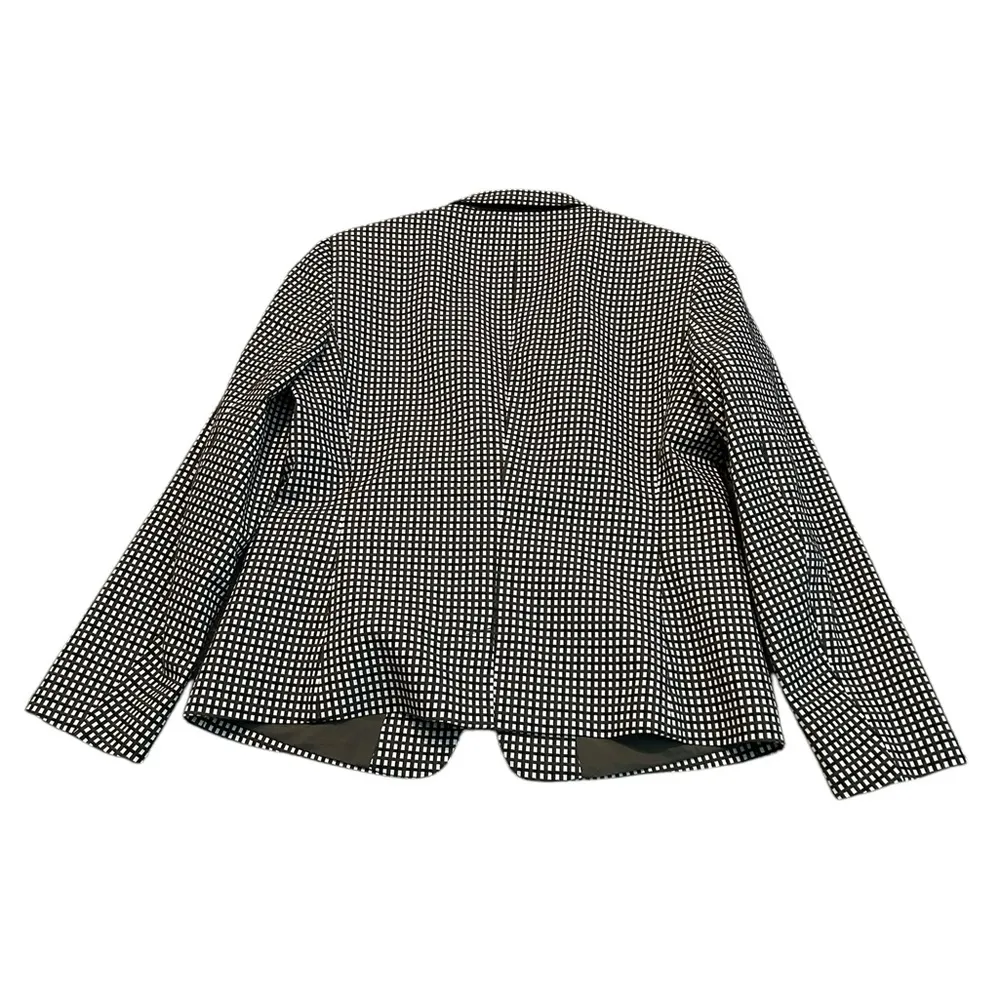 BOSS suit coat Size 8 - Image 4