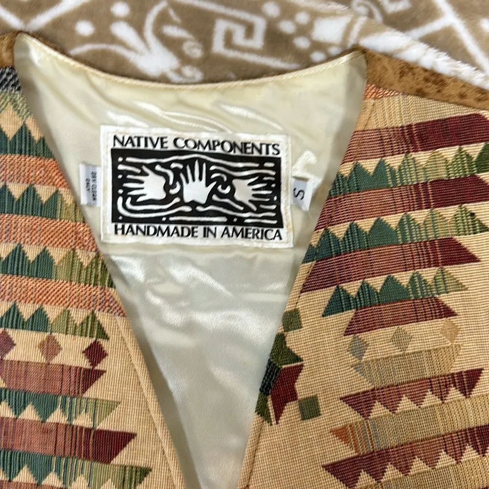 VTG Native Components Handmade in America Vintage Tapestry Vest Size Small - Image 2