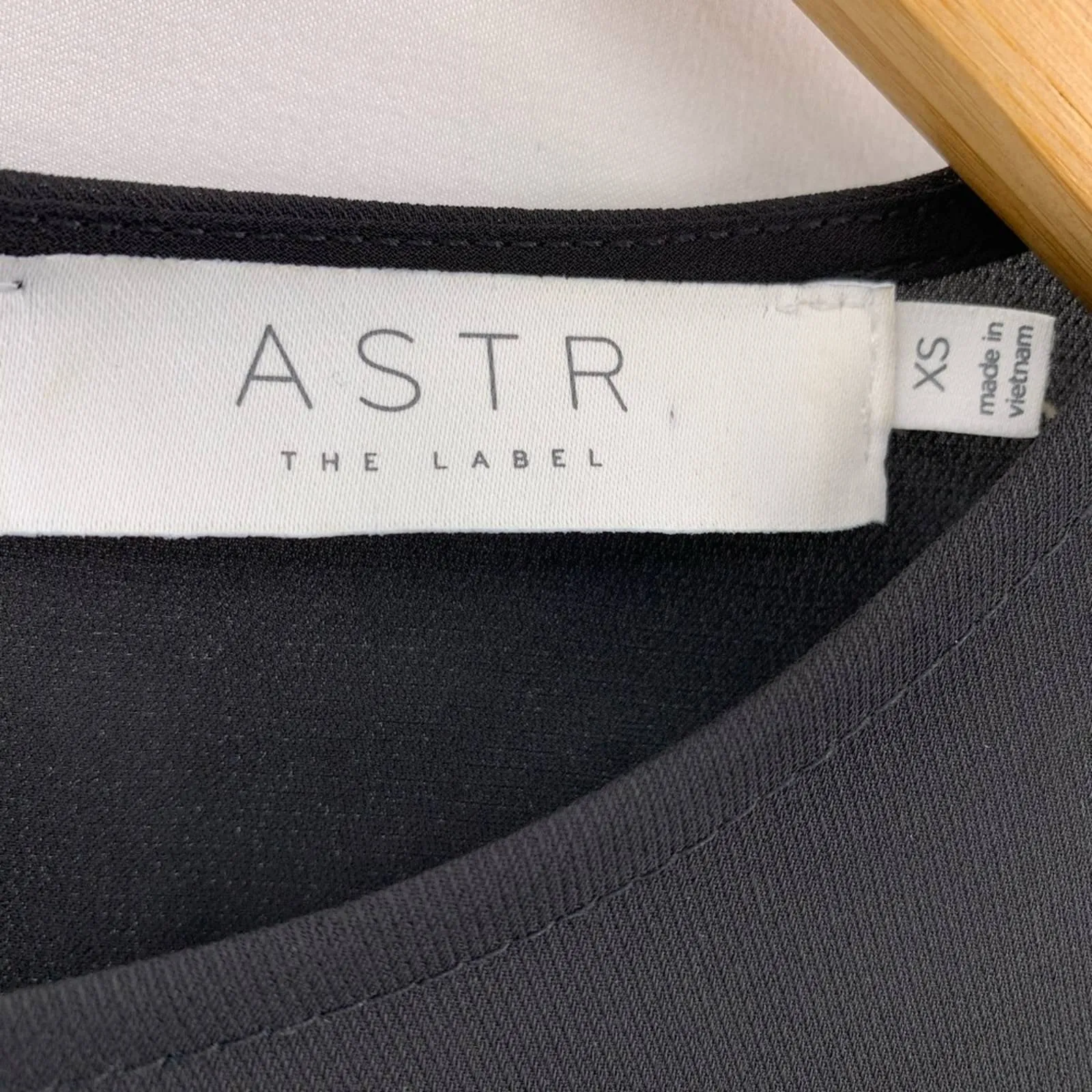 ASTR‎ black tie skirt floral print draped dress XS - Image 6