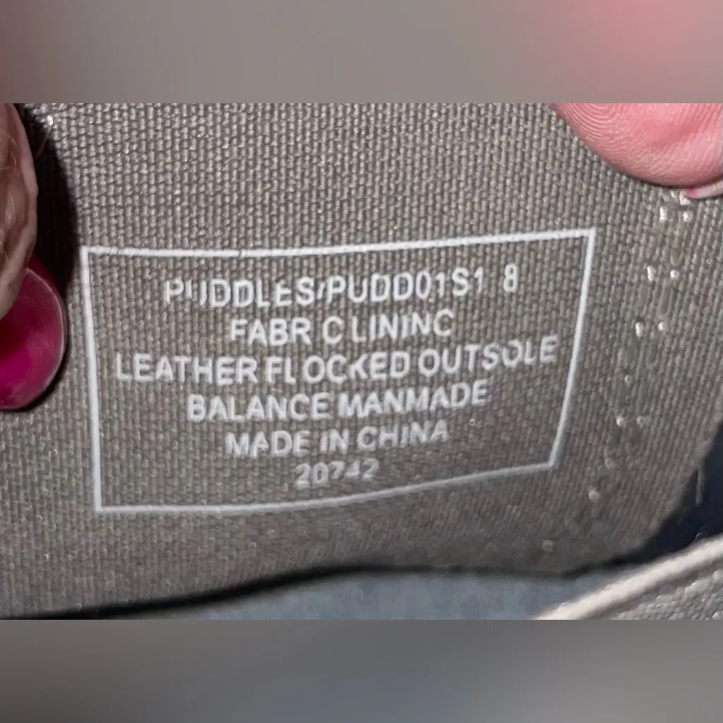 Steve Madden NWT Women “Puddles” Gray Ankle Patent Waterproof Chelsea Boots - Image 12