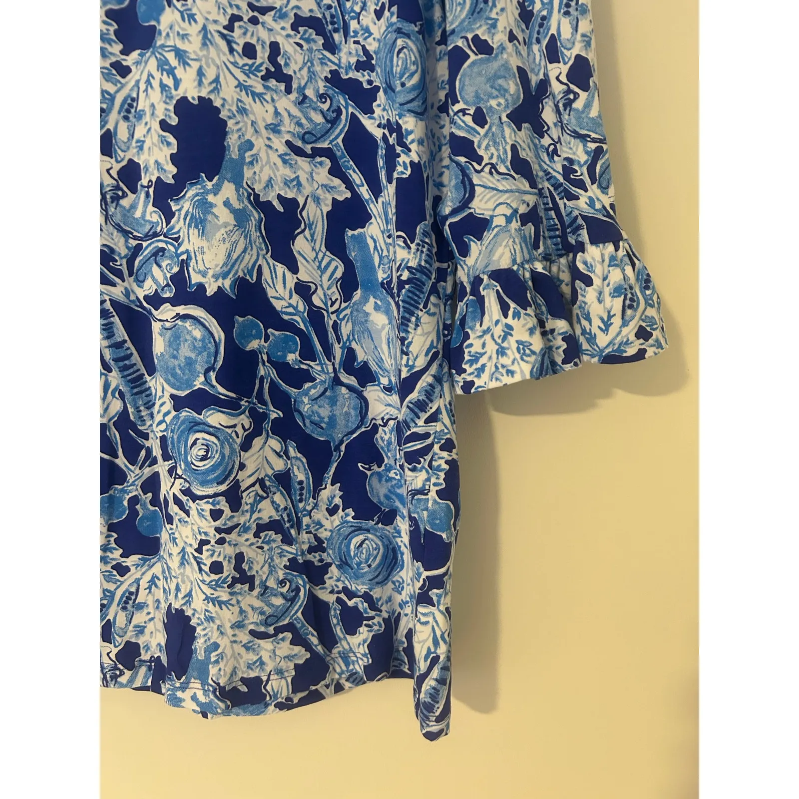 Lilly Pulitzer Waverly Blue White Ruffle Boatneck Top 3/4 Sleeves EUC Cotton M - Image 2