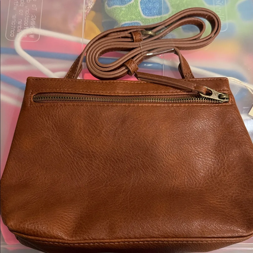 Universal Thread Tan Shoulder Bag - Image 3