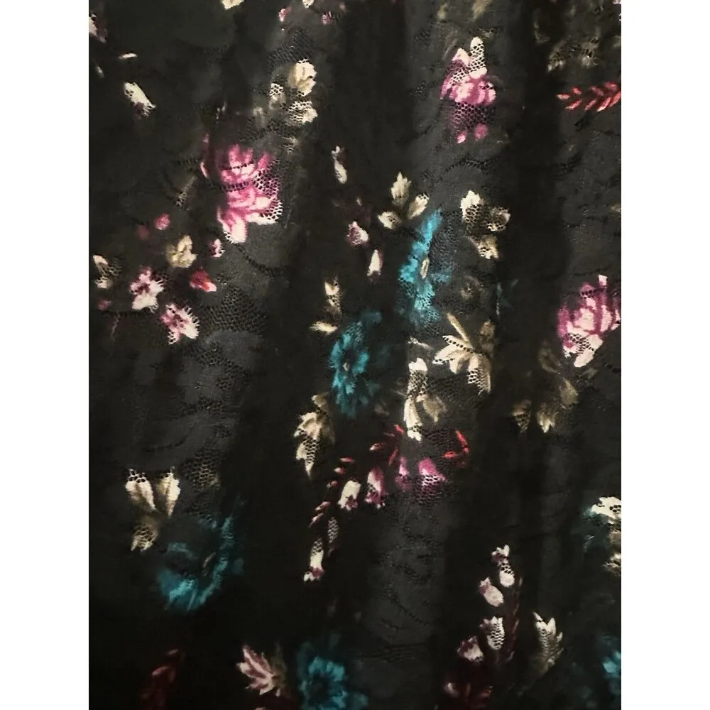 Lane Bryant Mock Wrap Black Floral Lace Skirt Hi Low Midi Size 22/24 - Image 2