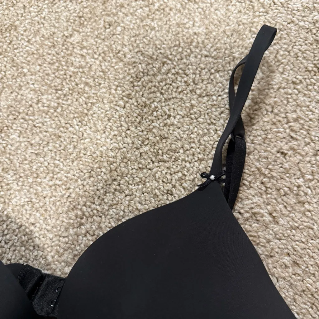 Victorias Secret Plunge Black Bra Bow Twist‎ Detail 34C - Image 2
