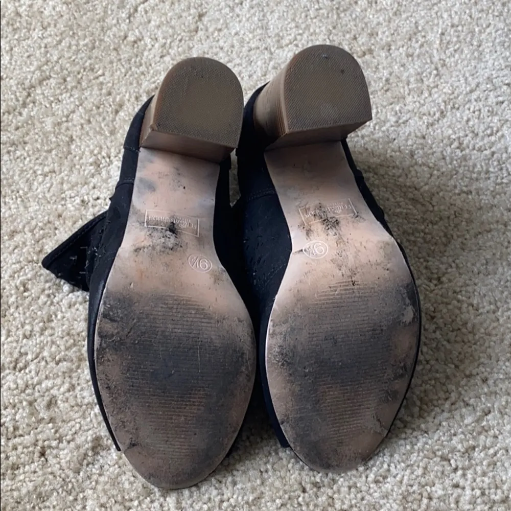 Fergalicious black suede bootie size 9.5 - Image 4