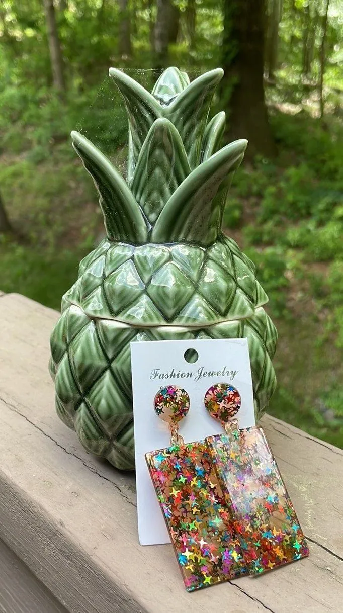 Multicolored Star Resin Rectangle Drop Earrings - Image 10