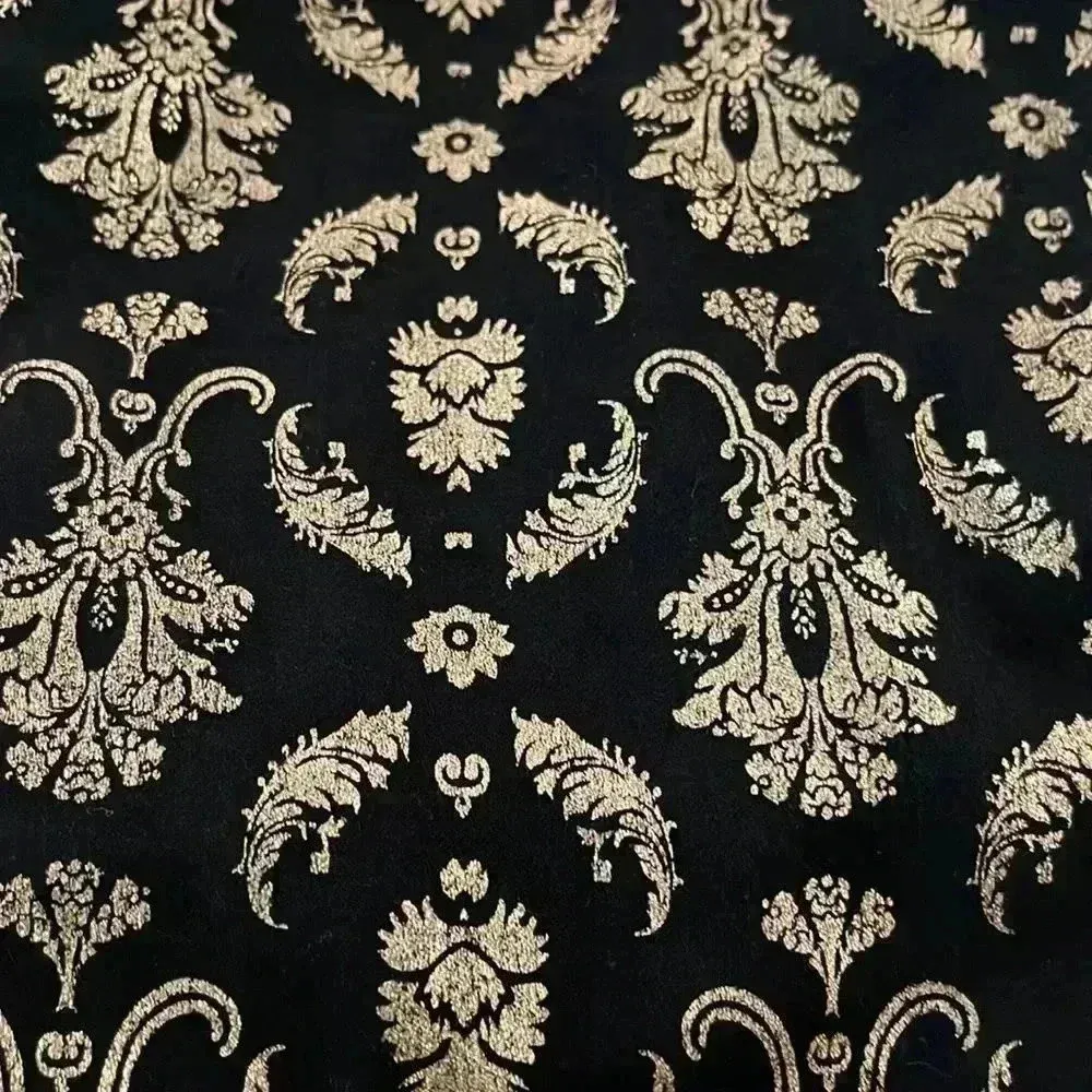 TINSELTOWN Brocade Skinny Jeans Gold Foil Size 7 - Image 2