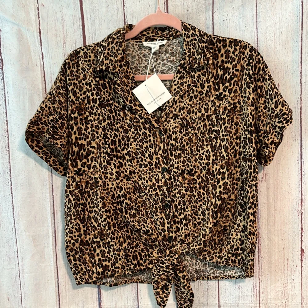 NWT Beachlunchlounge Rae Tie Front Camp Shirt - Image 3