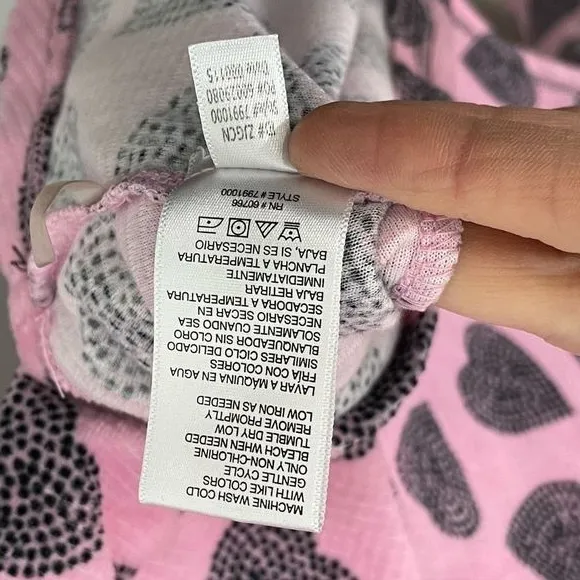 Betsey Johnson Women's Pink & Black Heart Thermal‎ Pajama Set Size Medium - Image 6