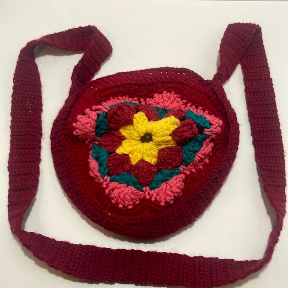 Handmade Flower crochet purse Red - Image 2
