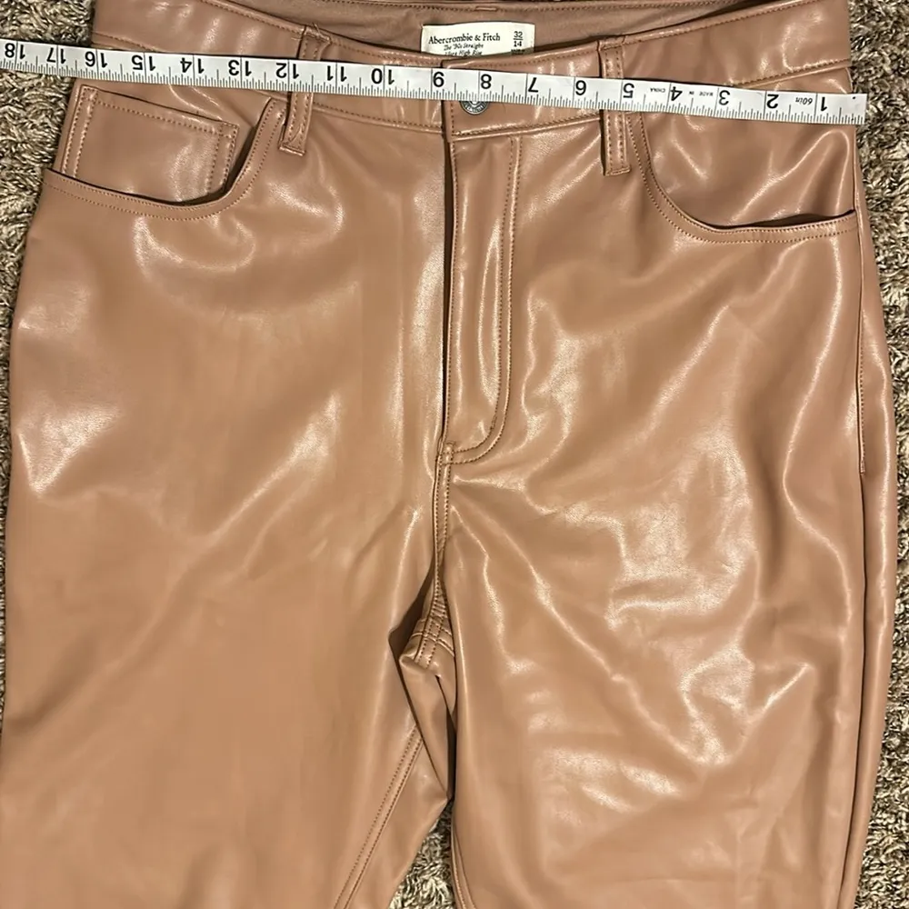 Abercrombie & Fitch Faux Leather Straight Pants 32 - Image 5