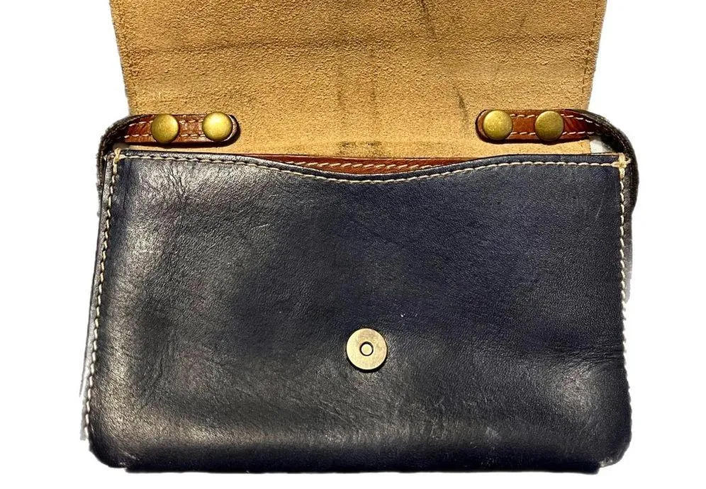 Vintage Patricia Nash Navy Blue leather crossbody bag - Image 4