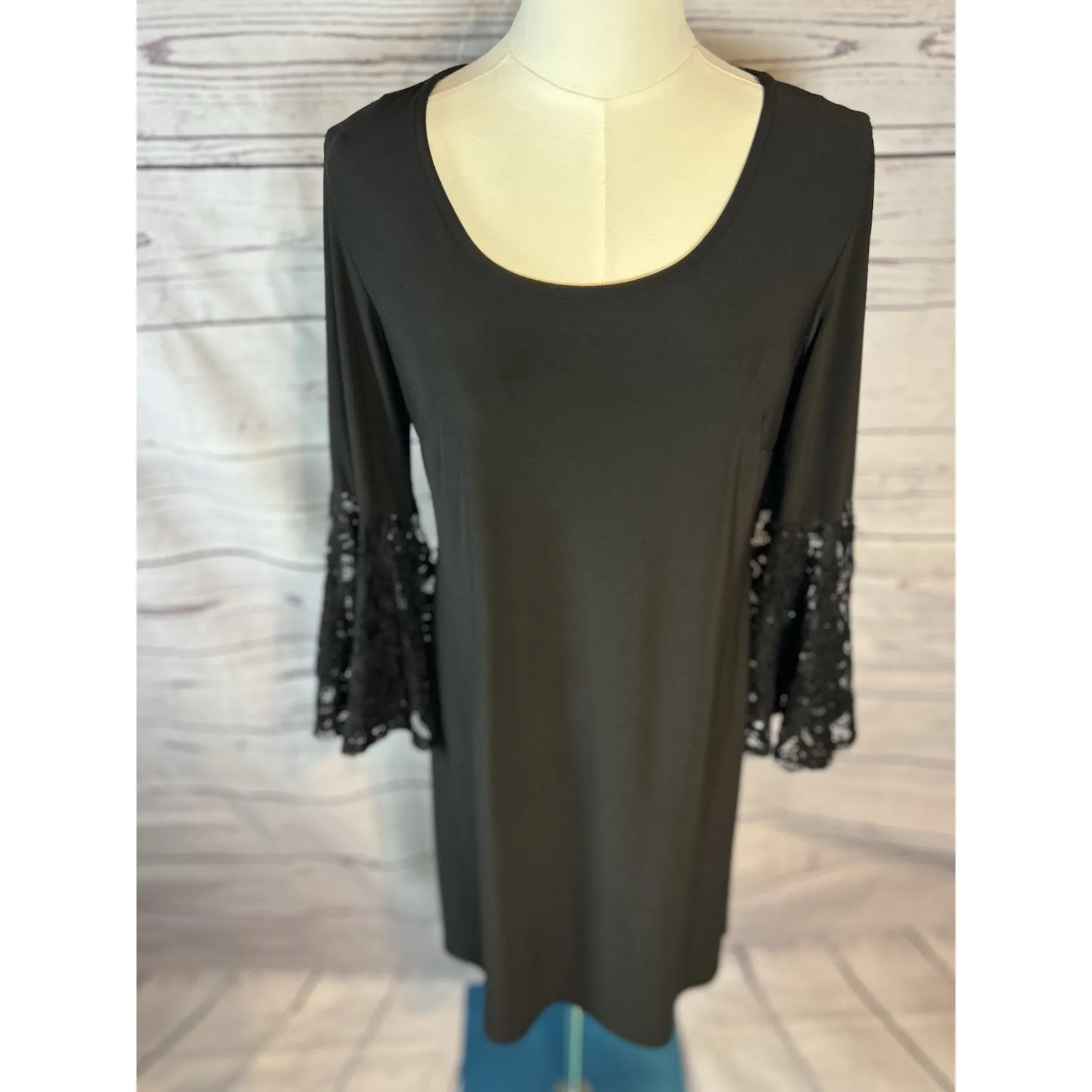 R&M Richards Black Lace Sequin Bell Sleeve Midi Dress Size 6 Gothic Cocktail - Image 2