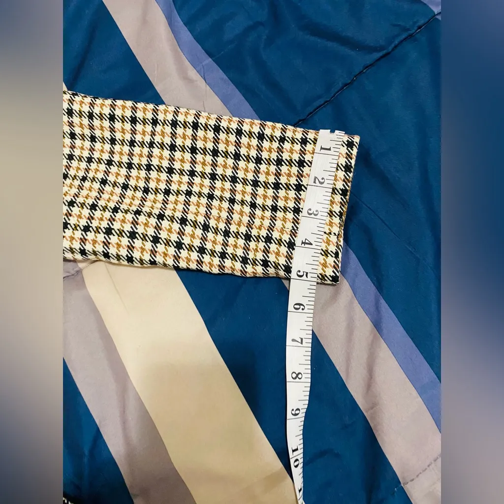 Who What Wear Checkered Jacket with Black Interior - Image 9