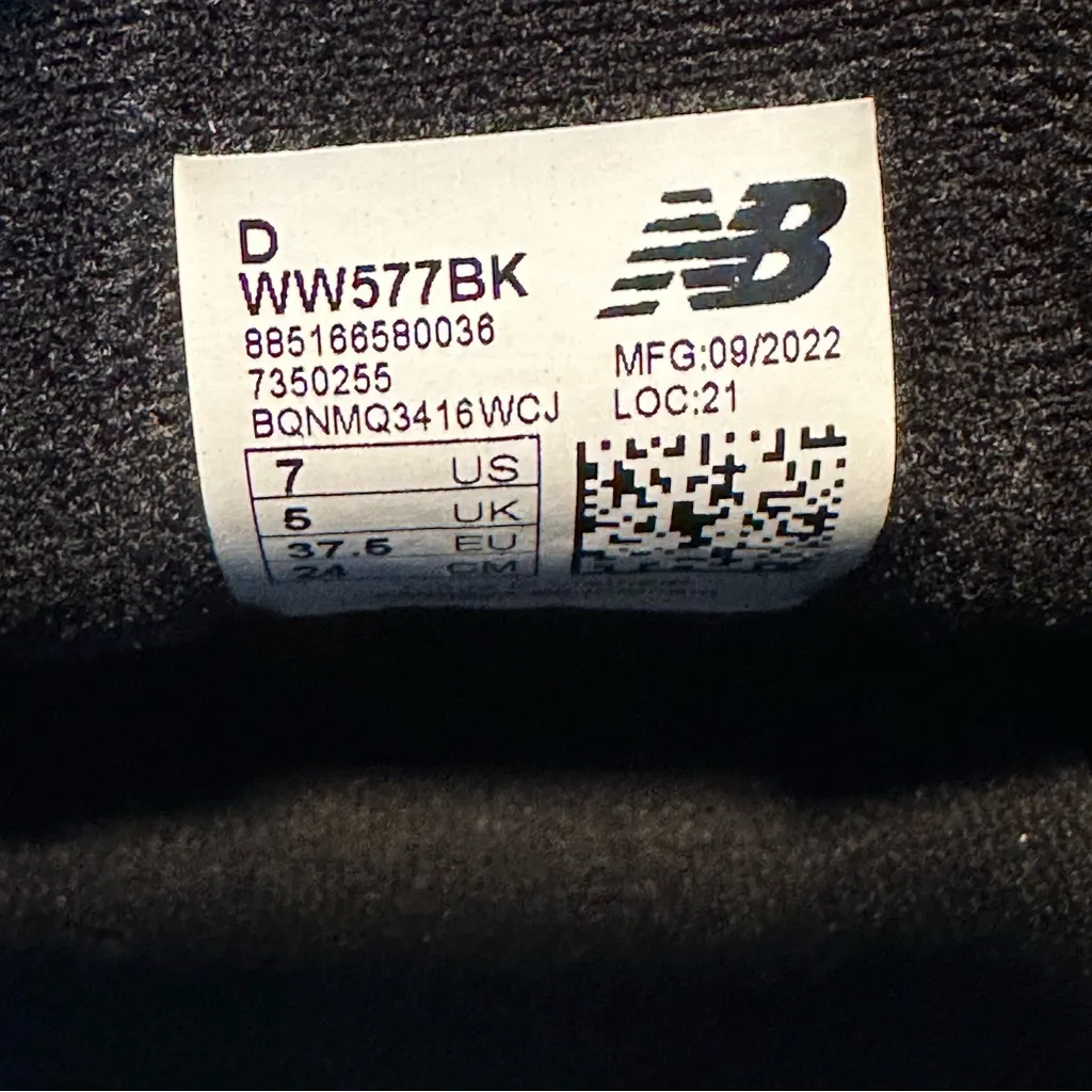 NWT New Balance 577 Black Sneakers - Image 7