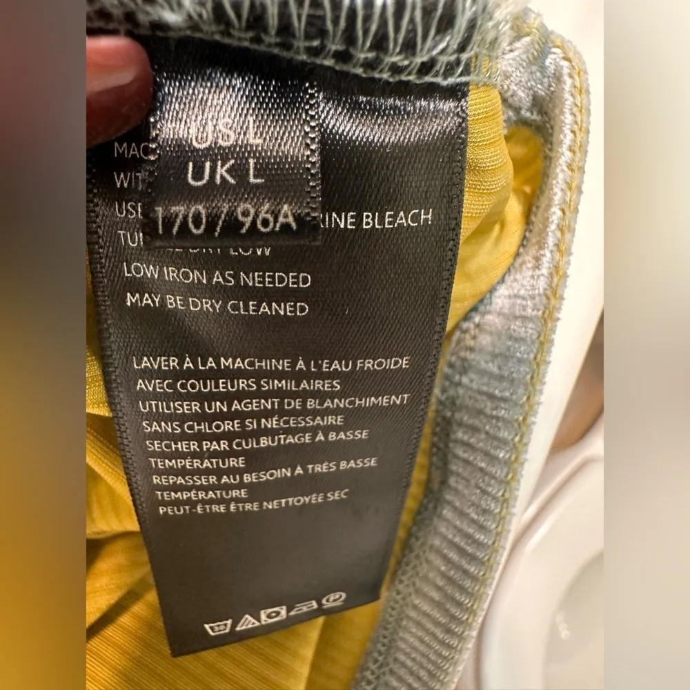 Urban Outfitters Women Blue Ribbed Velvet Long Sleeve Paradox Ruched Crop Top - Image 5