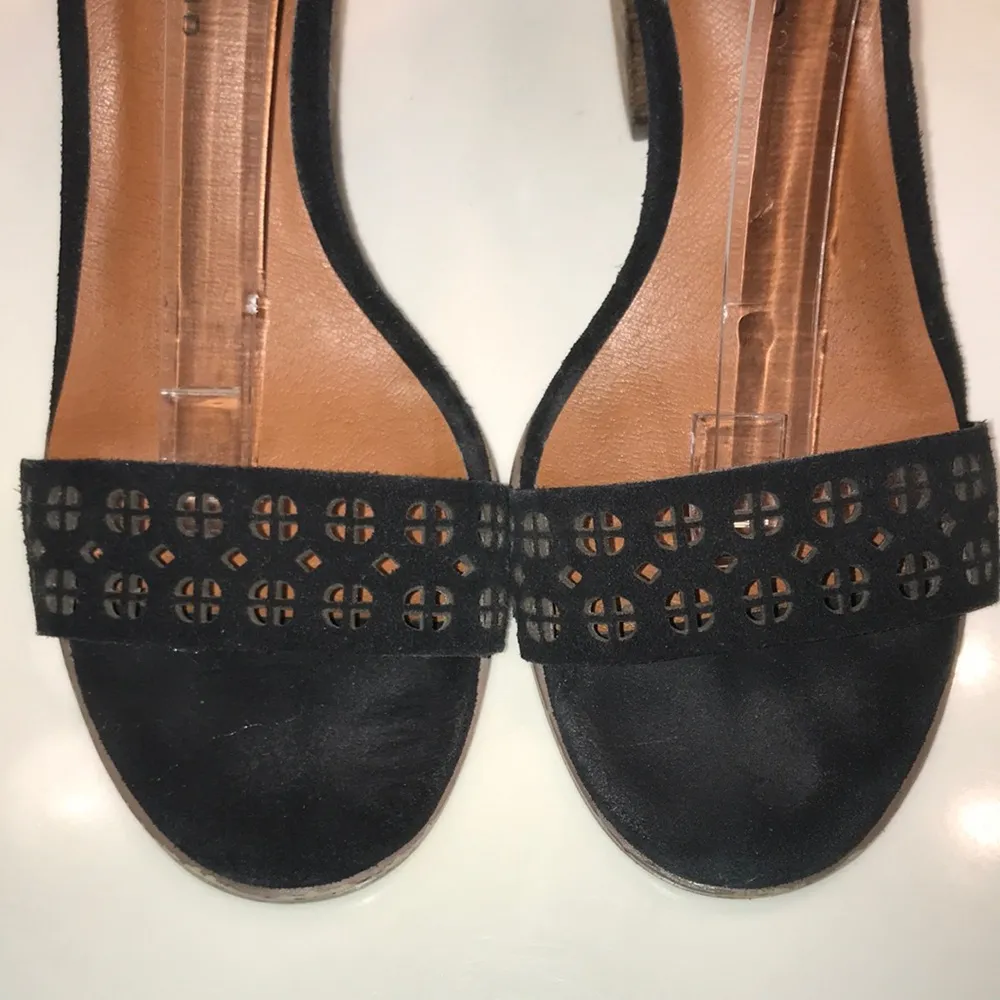 Lucky Brand Women’s Odonna Leather Suede Black Ankle Strap Platform Heels - Image 3