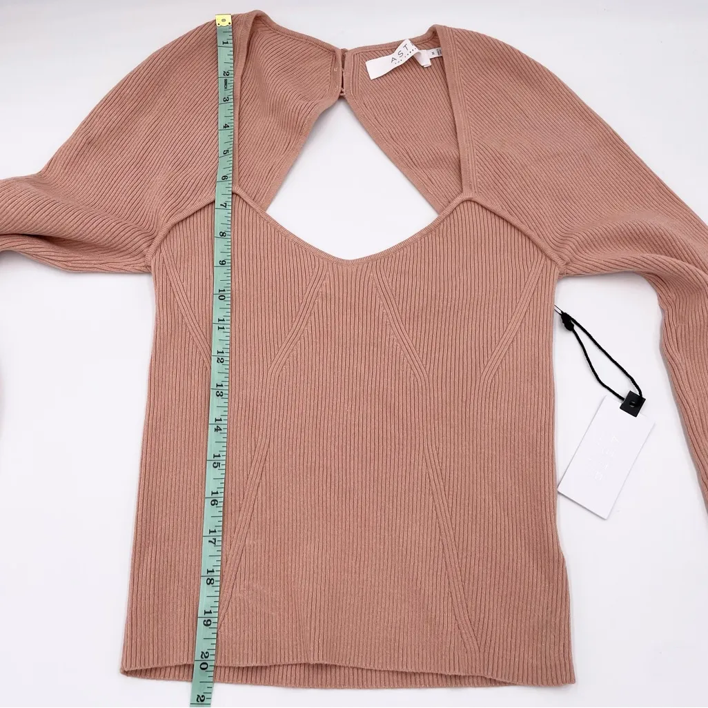 NEW ASTR the Label Rosa Sweater in Blush Women's Size Medium Cut Out Back Ribbed - Image 14
