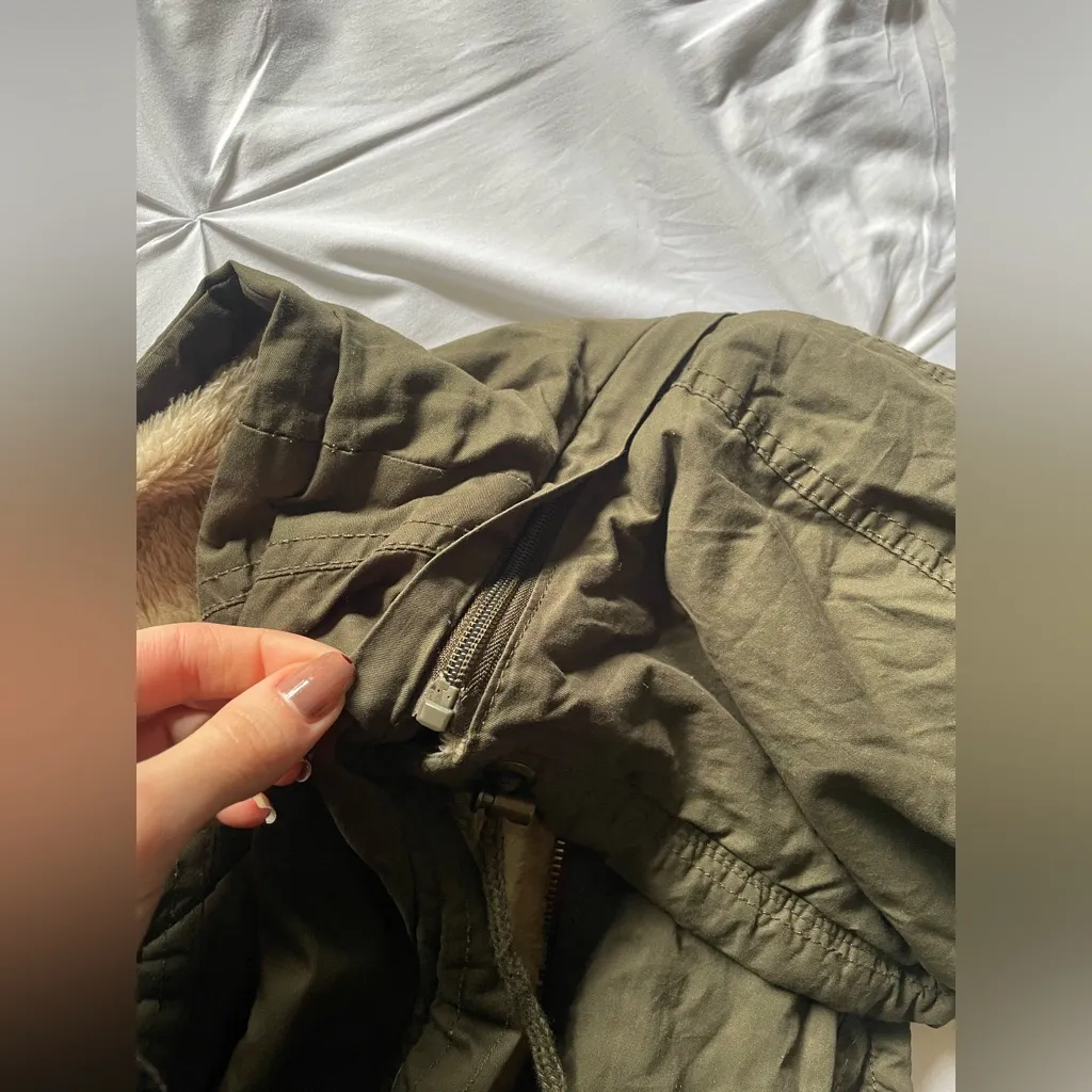 Khaki Hooded Women's Vest - Image 4