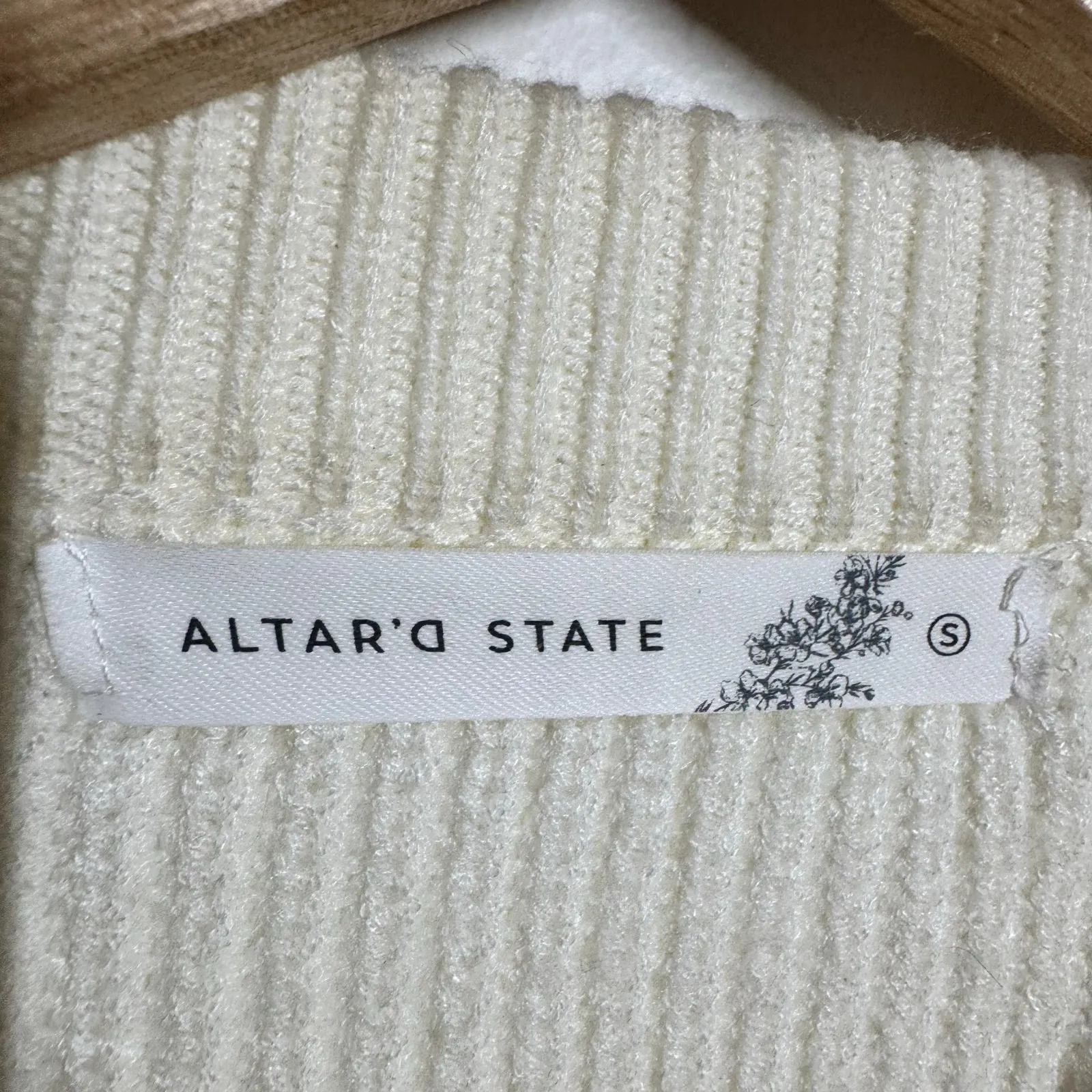 Altar'd State Valerie Bow cropped Long Sleeve Sweater Women S Cream Coquette Top - Image 5