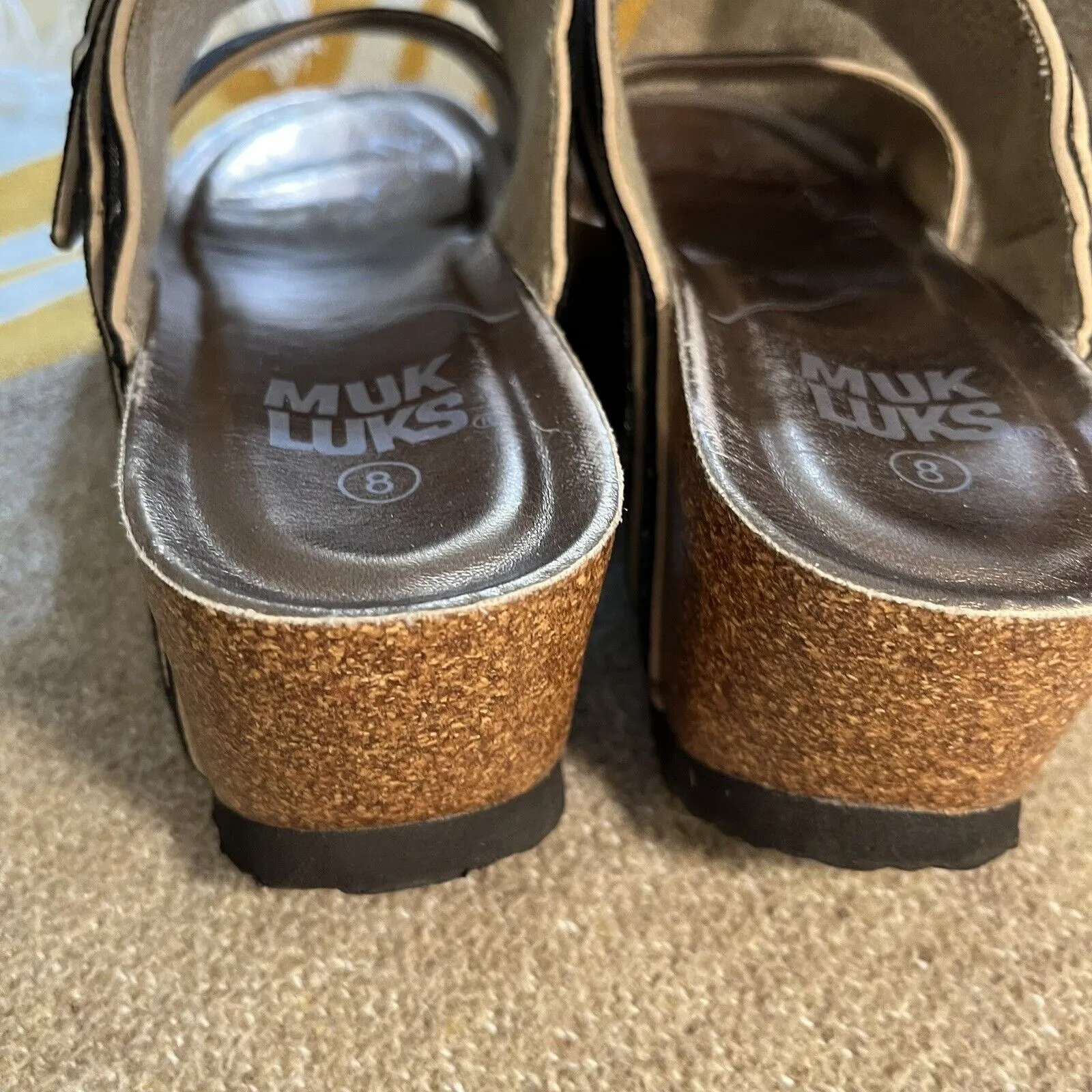 Muk‎ Luks | Emery Wedge Sandal Womens 8 Metallic Silver Floral Cork Slip On - Image 4