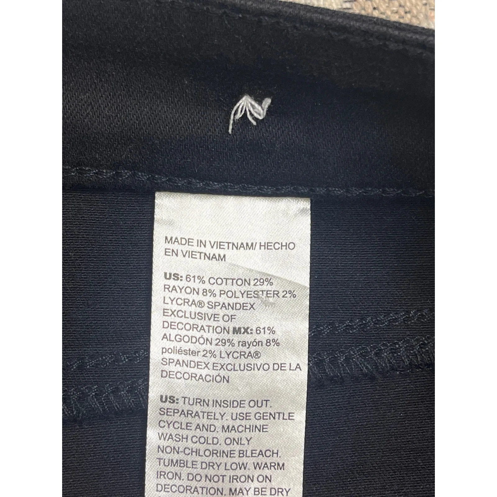 Chico’s So Slimming Girlfriend Slim leg crop Embellished Hem Jeans, size 2.5/ 14 Black - Image 11