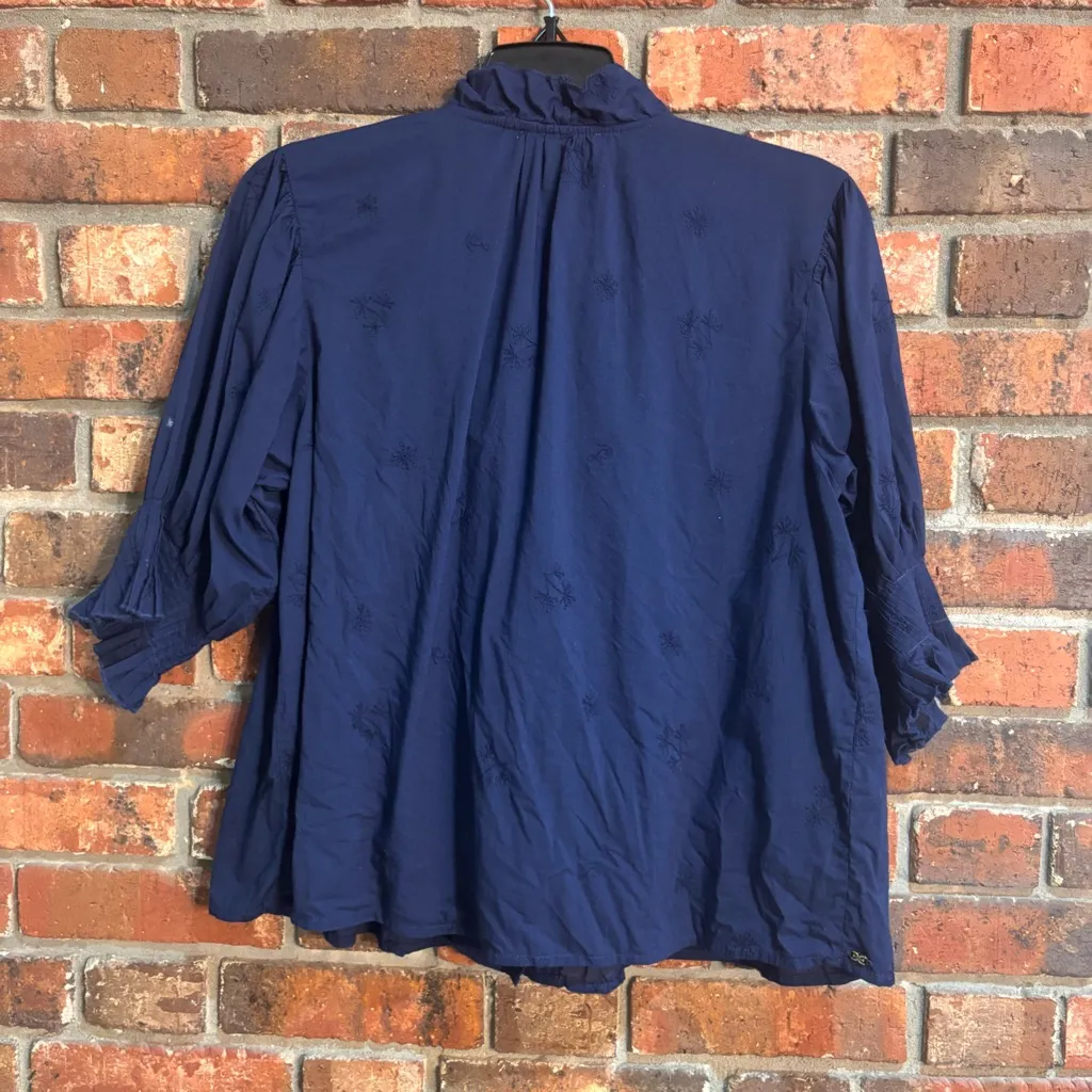 Sam Edelman womens Althea embroidered ruffle neck top navy M - Image 5