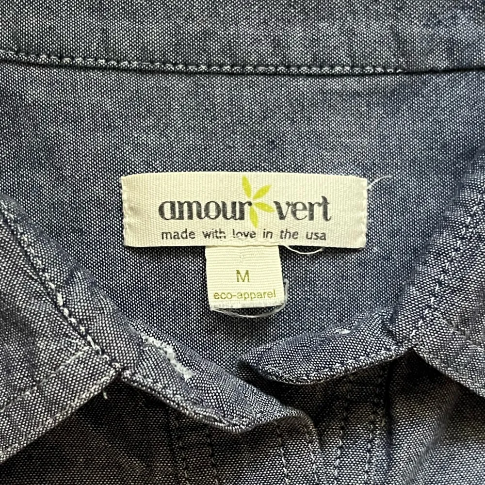 Amour Vert Blue Chambray 100% Cotton Long Sleeve Partial Button Down Shirt M - Image 3