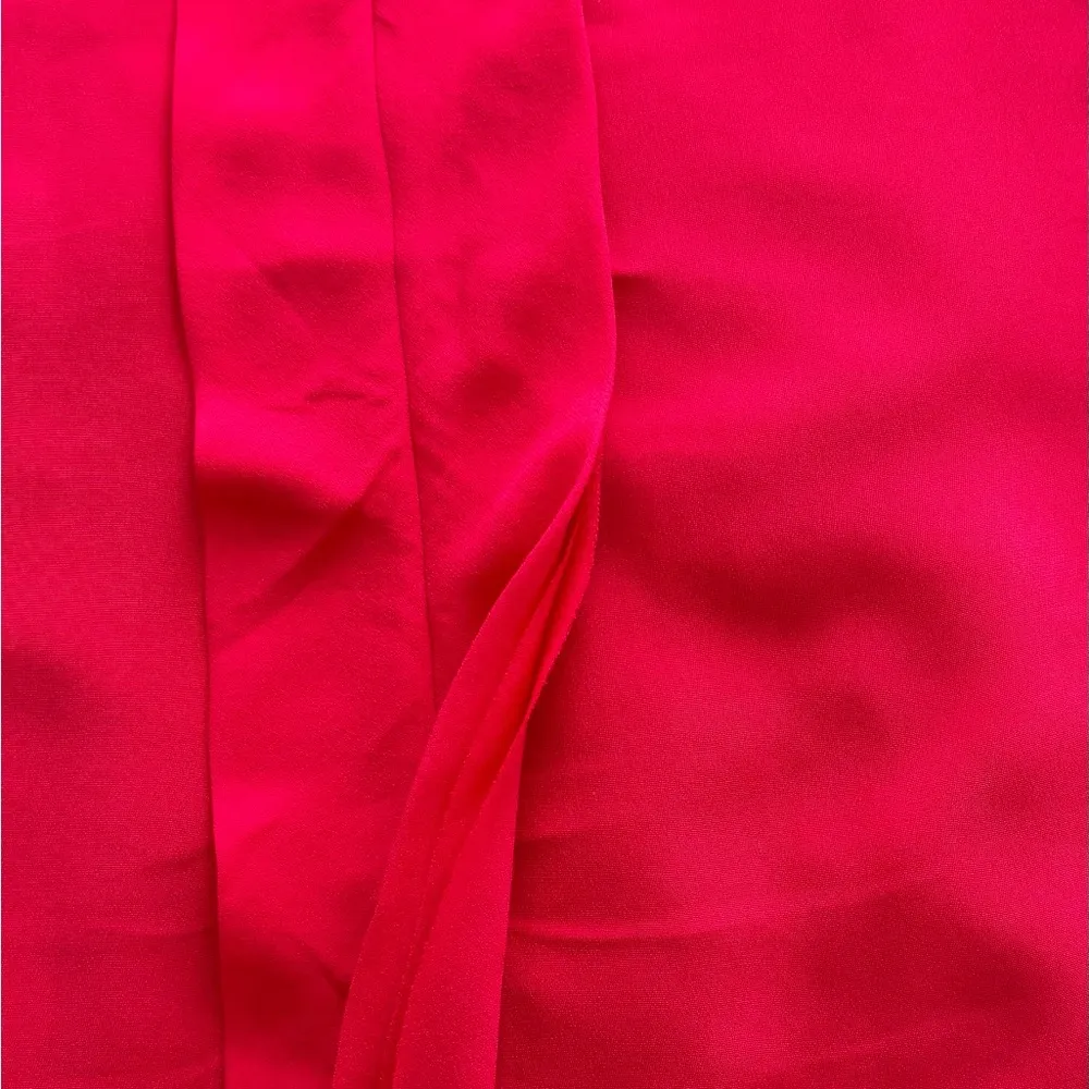 3.1 Phillip Lim hot pink 100% silk ruffle front slit blouse, size 6 sleeveless - Image 7