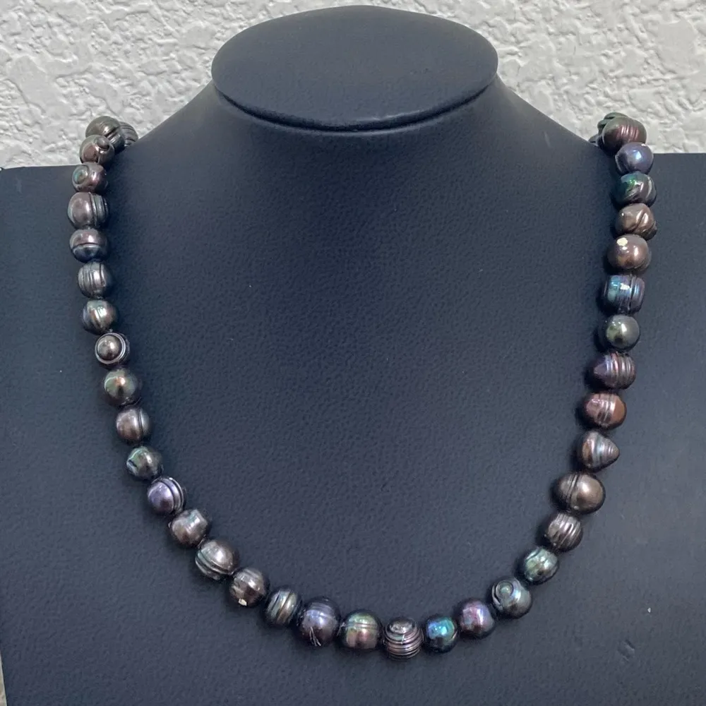 Vintage Natural Freshwater Peacock Pearl 28” Long Necklace 80g. Blue - Image 3