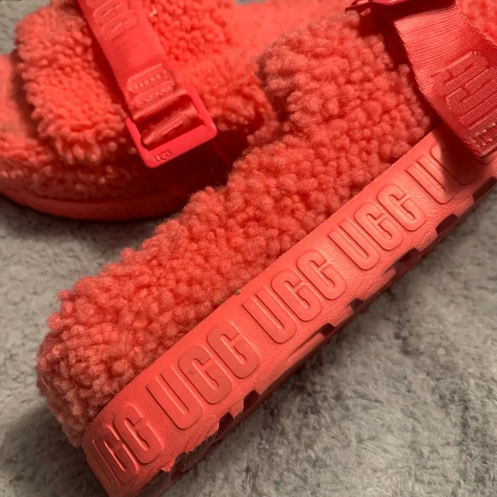 UGG Women's  Slides, Coral/pink, Size 11 - Image 4