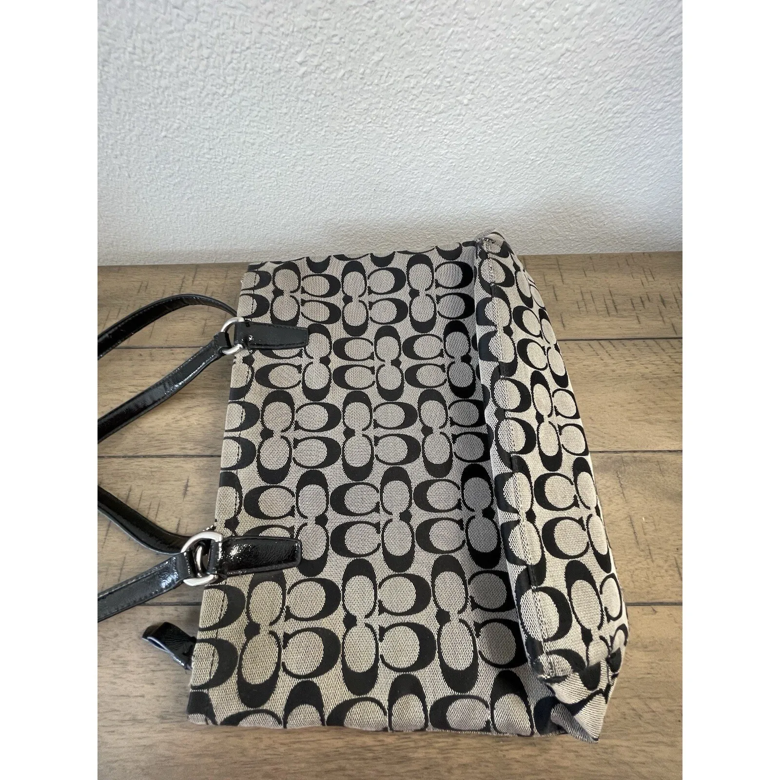 COACH Vintage Black Signature Stripe‎ Canvas Tote F28504 Leather Strap - Image 7