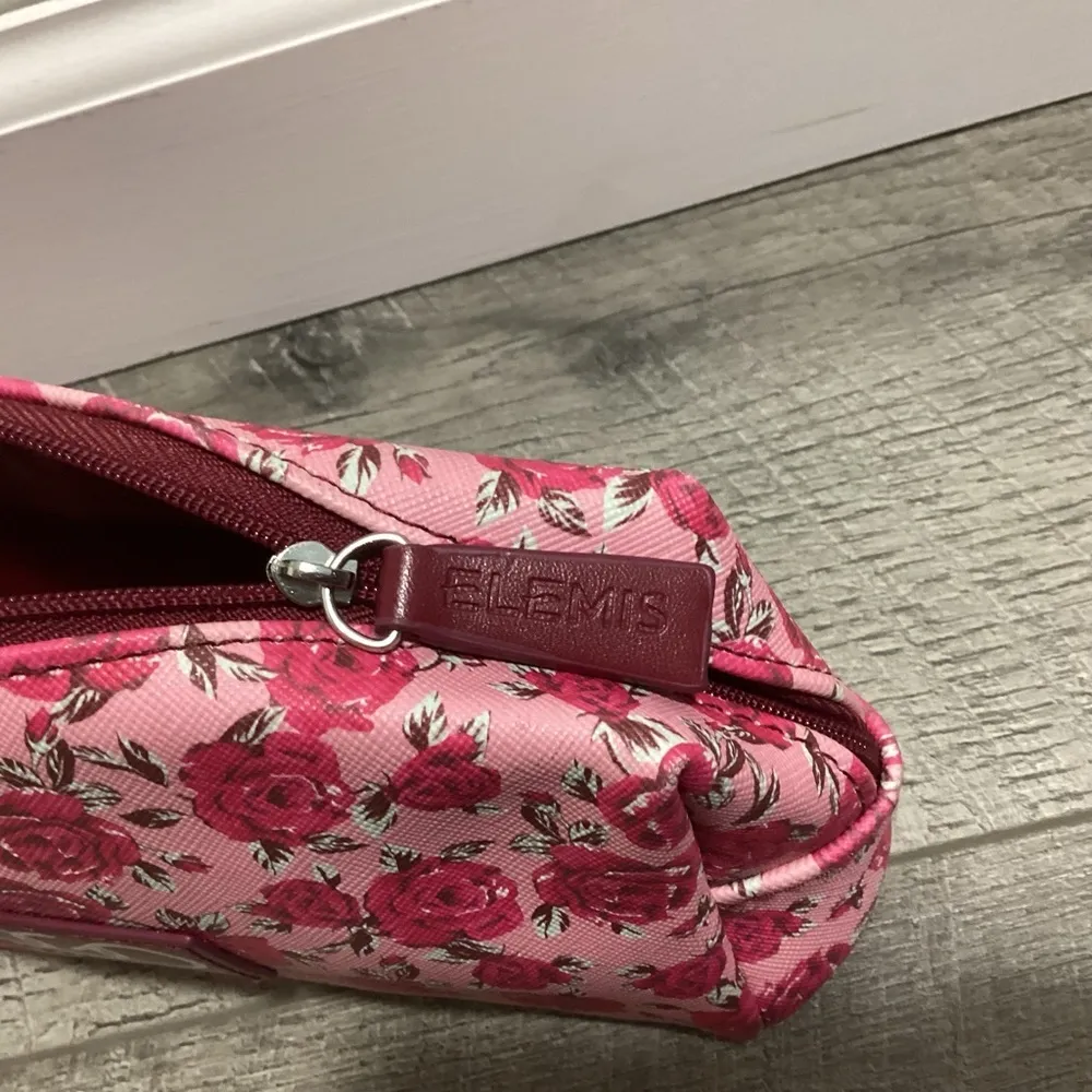 LOGO Lori Goldstein Floral Cosmetic Bag - Image 5