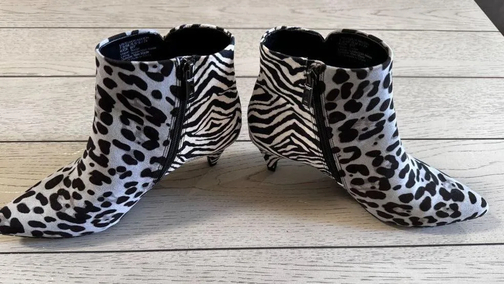 Kenneth Cole Kick Bit Booties Size 7.5 animal print - Image 6