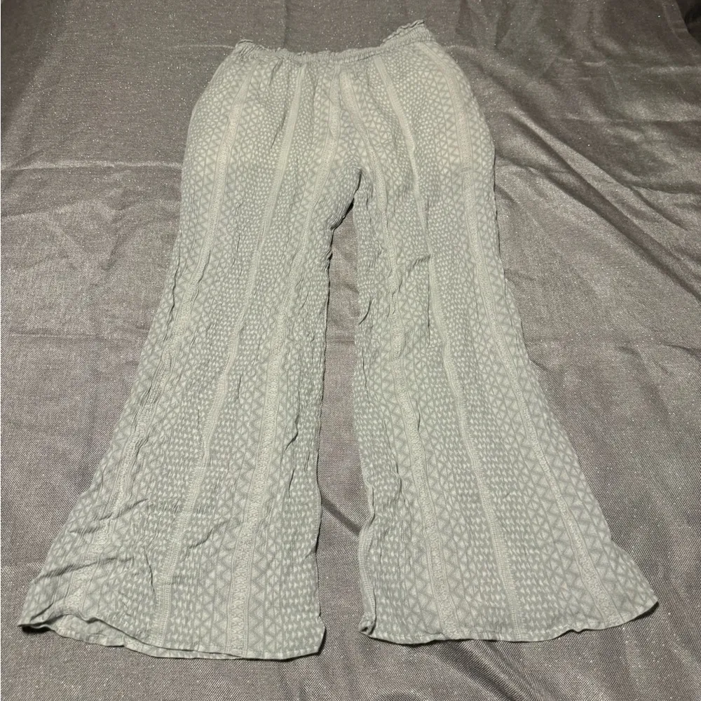 Paper Crane Gray/Green Textured Pants - Image 2