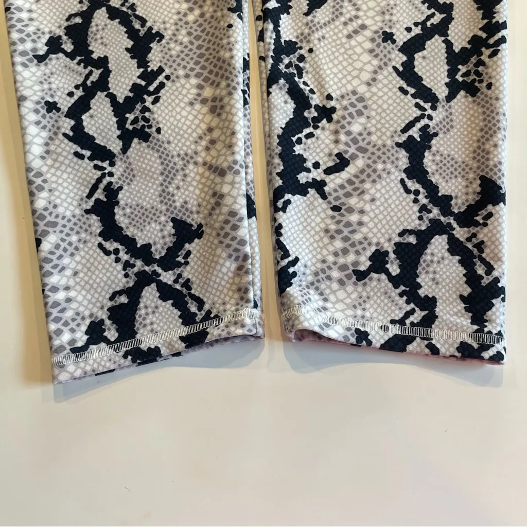 Balance Collection Contender High Rise Legging Women’s XL SnakeskinPrint Cropped - Image 7