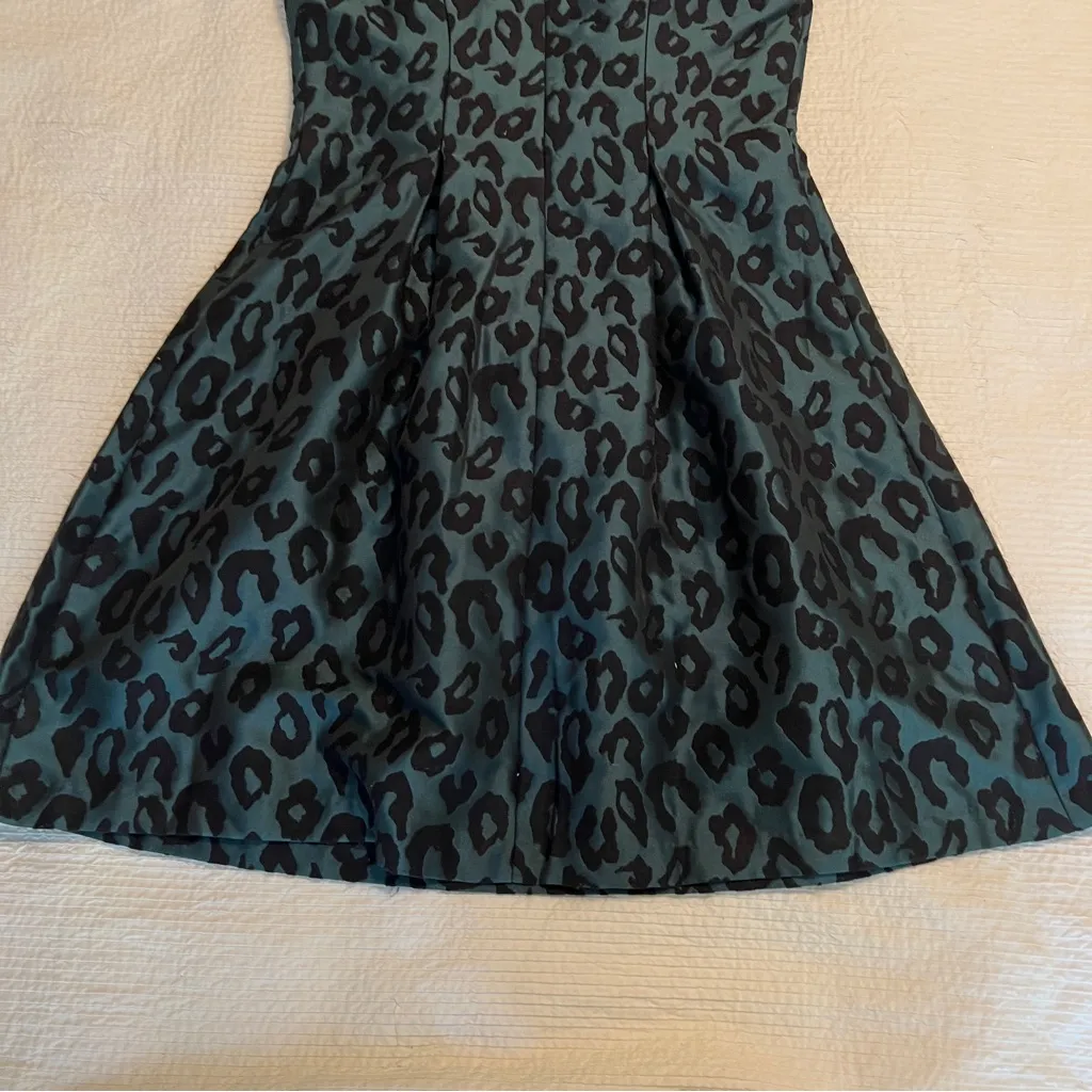 LOFT dress cocktail jacquard green black animal print sleeveless size 4 - Image 5