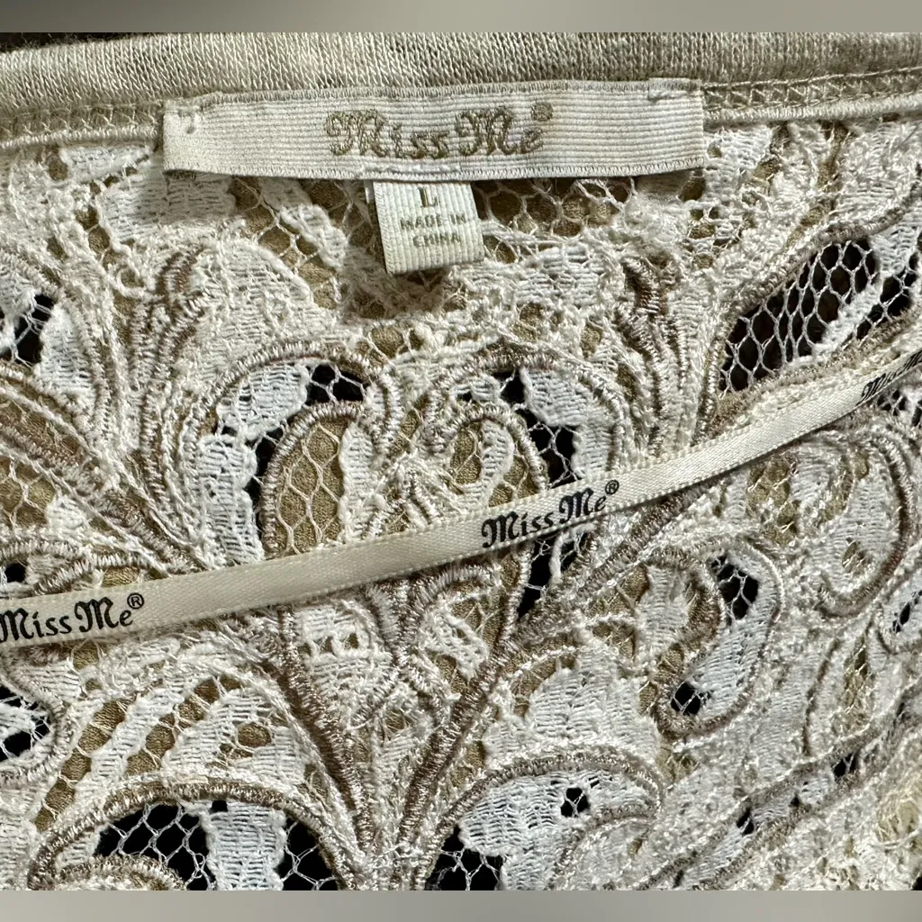 MISS ME button down Cardigan Taupe size Large - Image 6