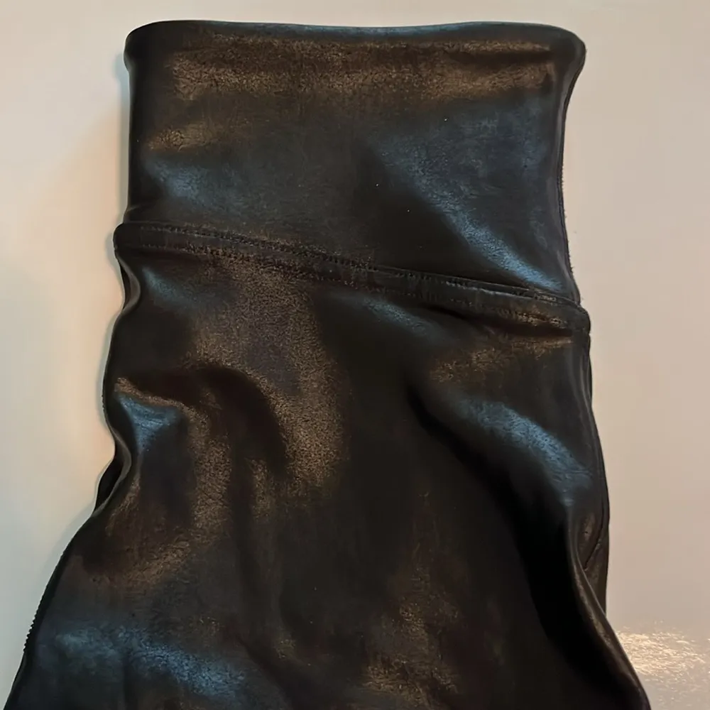 Spanx Faux Leather Moto Style Pull On Size S/P - Image 12