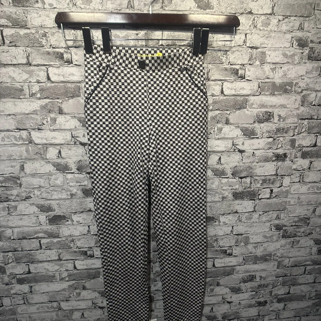 EUC Betabrand Black & White Checker Pattern of Cats Petiter Trousers Size XS - Image 3