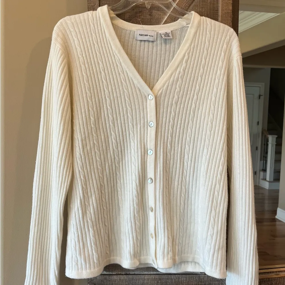 Vintage Classic Cable Knit Cardigan Cream Acrylic Lightweight Sweater Womens M - Image 4