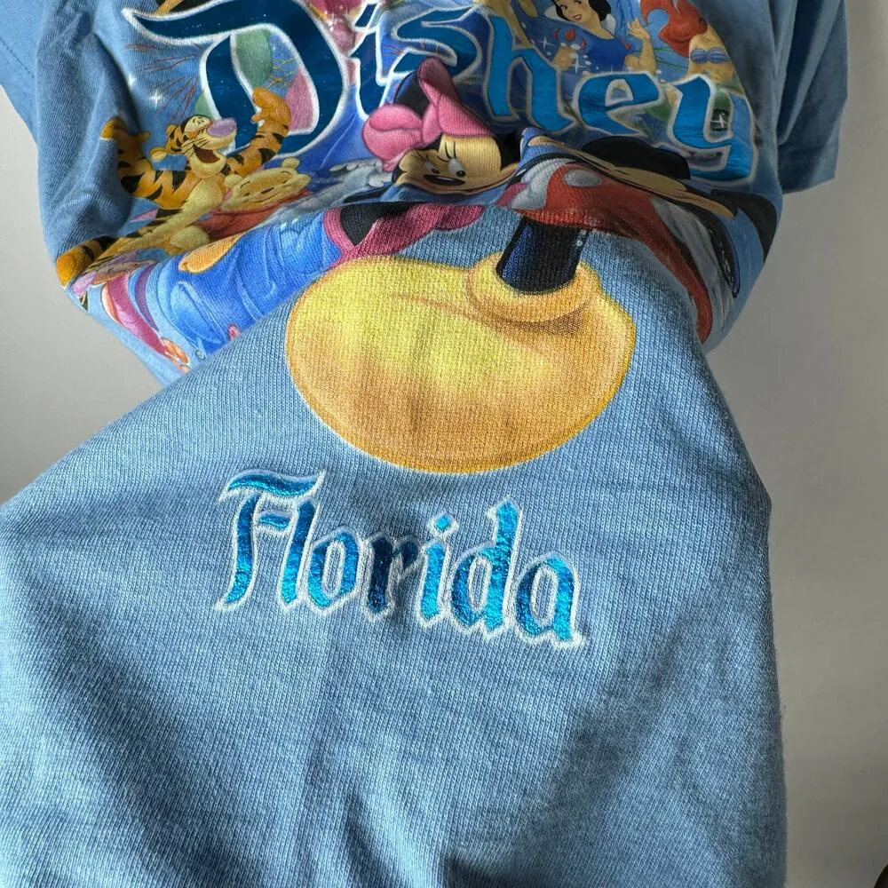 world Disney Character T-Shirt Florida Vintage Parks NWT Size Small - Image 5