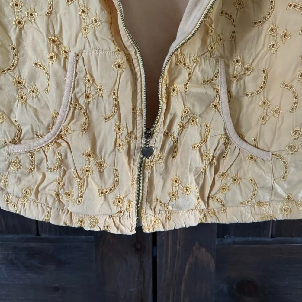 City Hearts Vest Women’s Size Large Yellow - Image 5