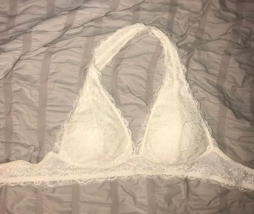 White Bralette Size L - Image 3