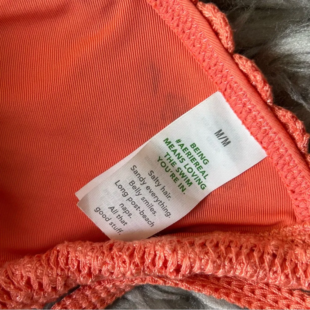 Aerie crochet knit halter triangle bikini top women’s size medium - Image 9