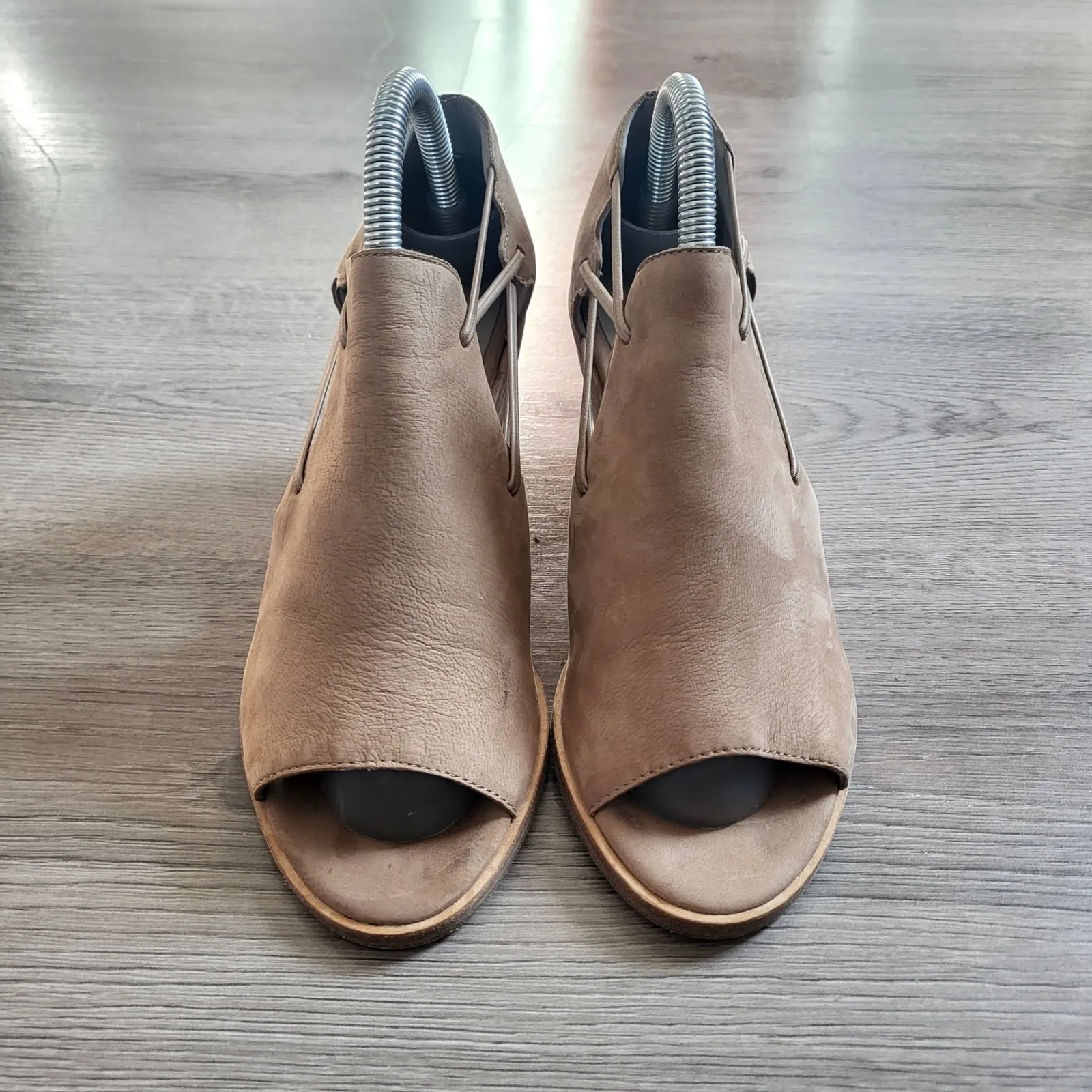 Eileen Fisher Nikki Peep Toe Block Heel Booties Tan Genuine Leather Size 6.5 - Image 3