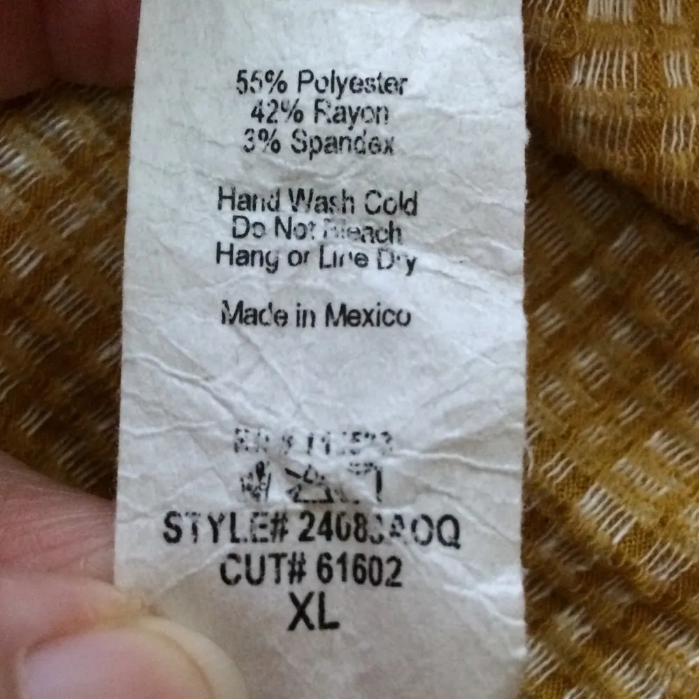 W5  Front Knot Twist Top - Image 8