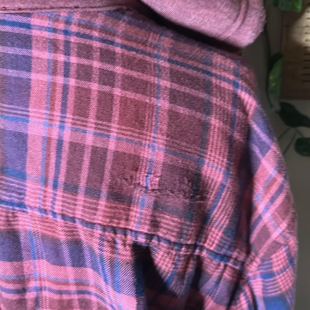 American Eagle Semi Cropped Plaid Distressed Flannel - Image 6