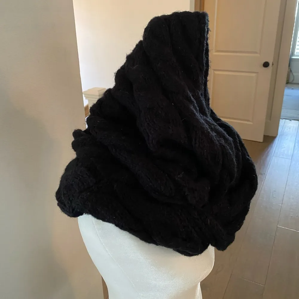 Knit wide and thick knit infinity scarf Black - Image 3